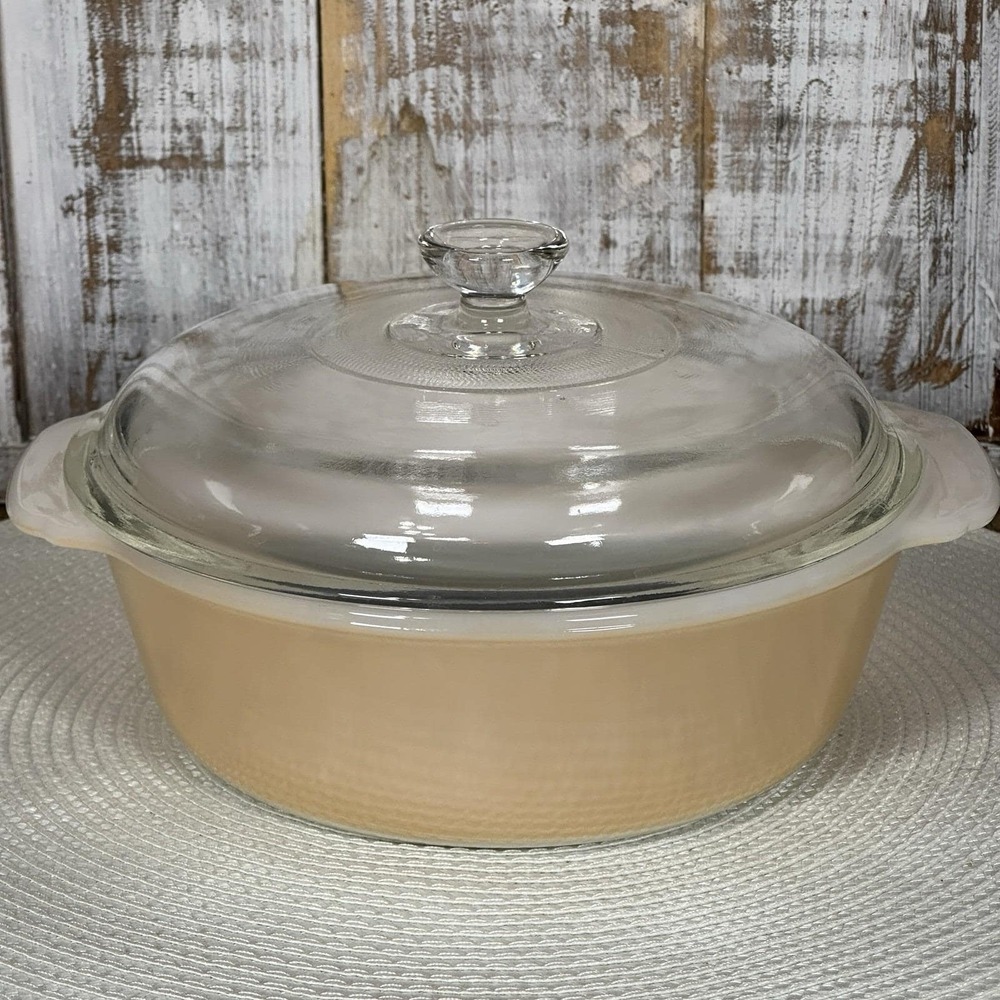 Fire-King Peach Luster 1 1/2 Qt Round‎ Casserole Baking Dish with Glass Lid